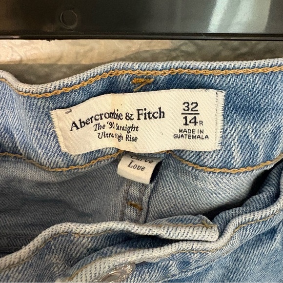 Abercrombie & Fitch Curve Love The 90s Straight Ultra High Rise 14 - Picture 5 of 5